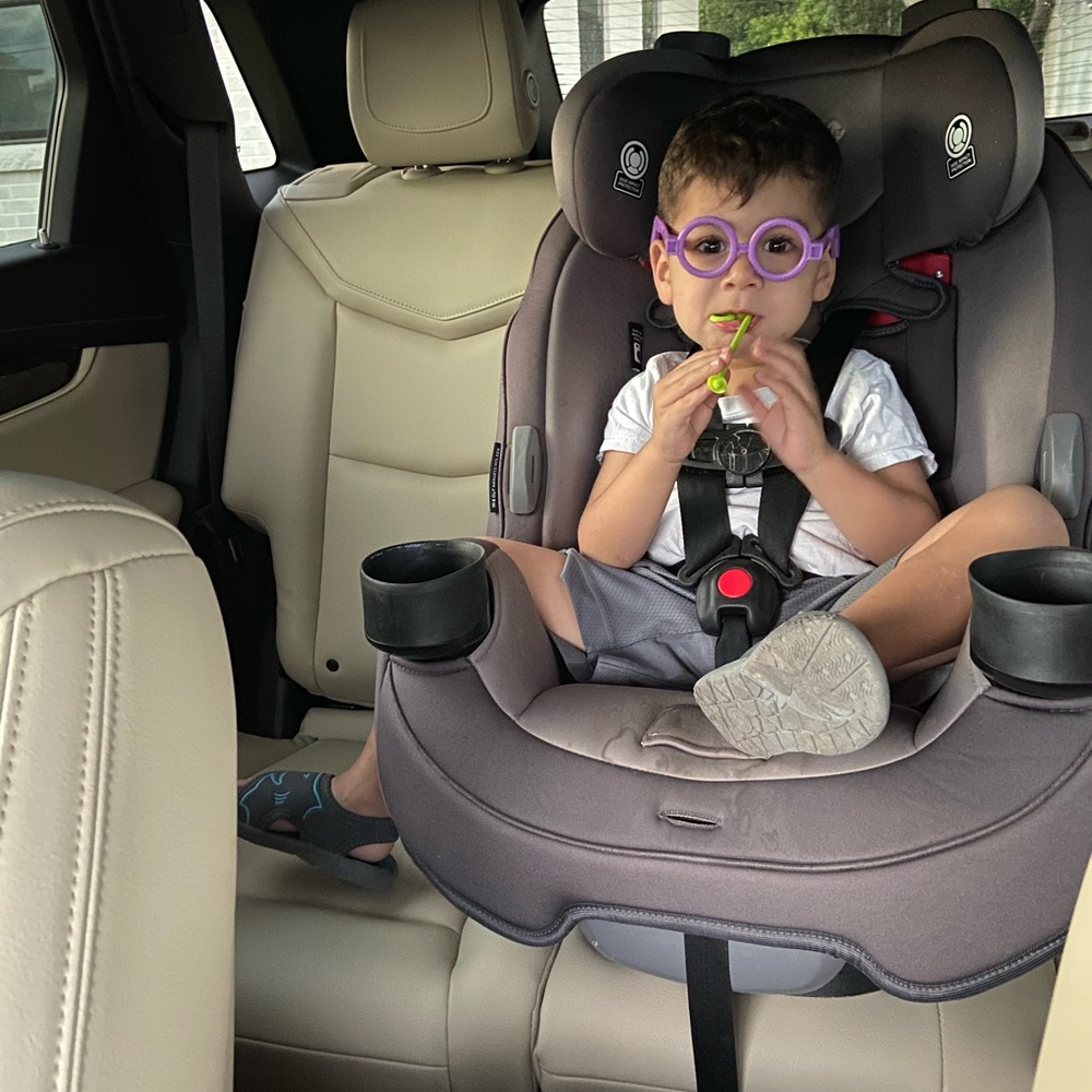 Meet your Posher, Roy